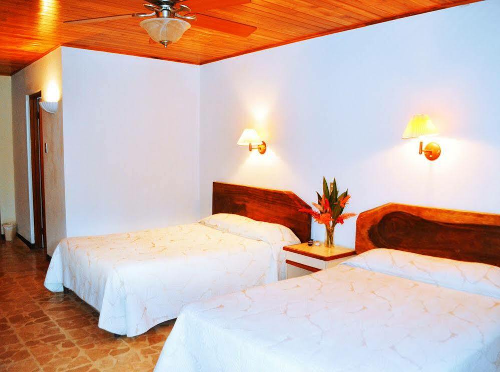 Karahe Beach Hotel Мануэль-Антонио Экстерьер фото